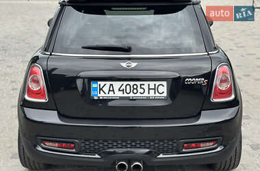 Хэтчбек MINI Cooper 2011 в 