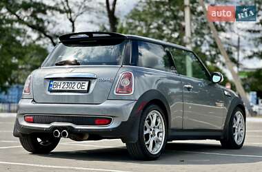 Хэтчбек MINI Cooper 2009 в 