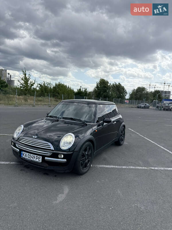 MINI Cooper 2003