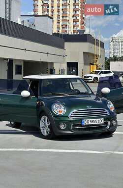 Хэтчбек MINI Cooper 2012 в Киеве