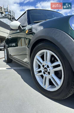 Хэтчбек MINI Cooper 2012 в 