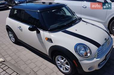 Хэтчбек MINI Cooper 2013 в 