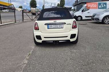 Хэтчбек MINI Cooper 2010 в 