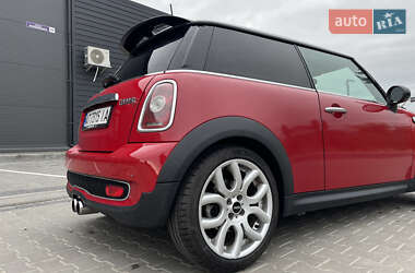 Хэтчбек MINI Cooper 2009 в 