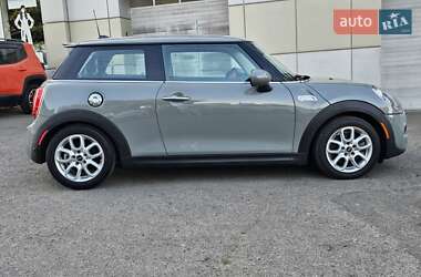 Хэтчбек MINI Cooper 2018 в 