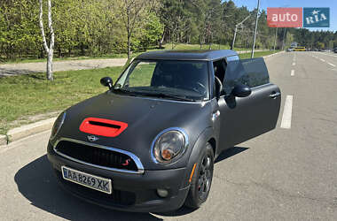 Хетчбек MINI Cooper 2010 в 