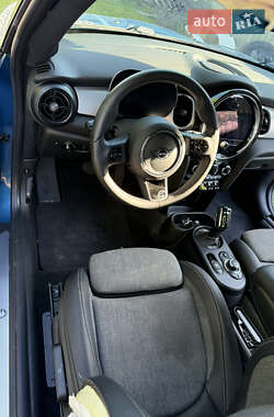 Хэтчбек MINI Cooper 2021 в 