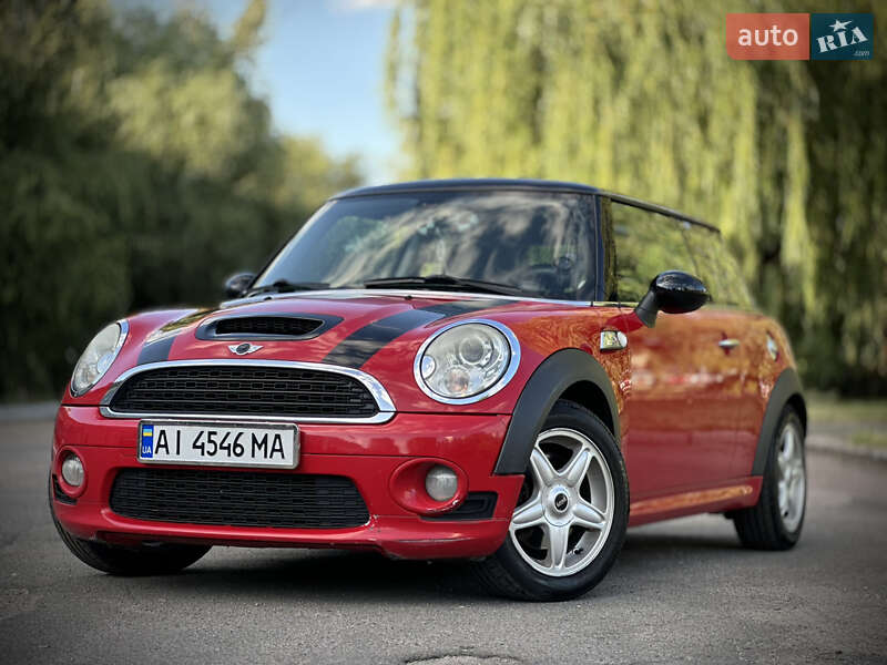 Хэтчбек MINI Cooper 2008 в 