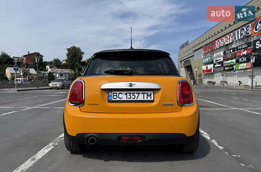 Хэтчбек MINI Cooper 2014 в 