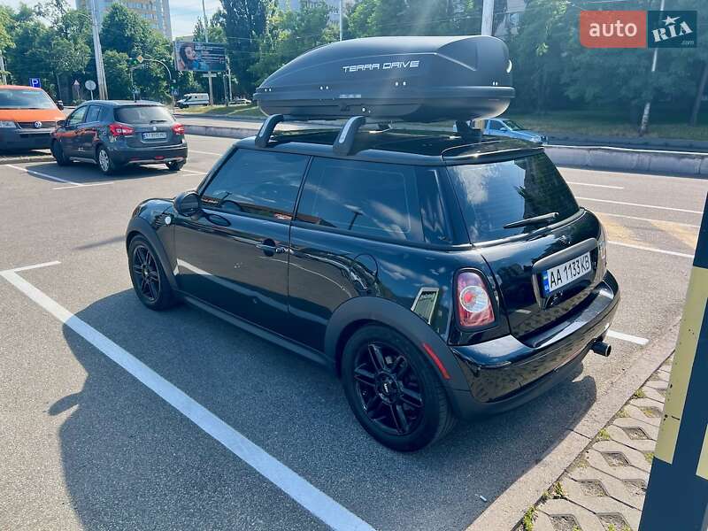 Хэтчбек MINI Cooper 2012 в Киеве