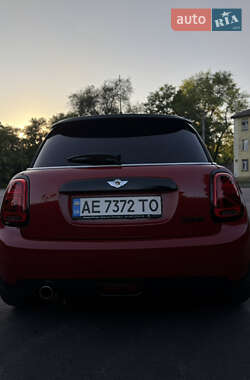Хэтчбек MINI Cooper 2014 в 