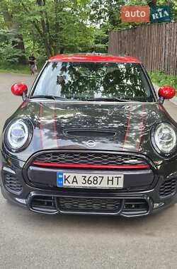 Хетчбек MINI Cooper 2019 в 
