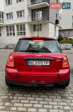 Хэтчбек MINI Cooper 2012 в Львове