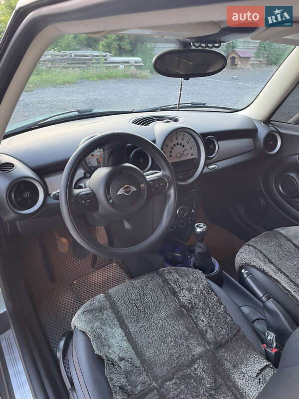 Хетчбек MINI Cooper 2013 в Пирятині