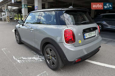 Хэтчбек MINI Cooper 2022 в 