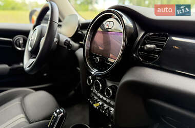 Хэтчбек MINI Cooper 2022 в 
