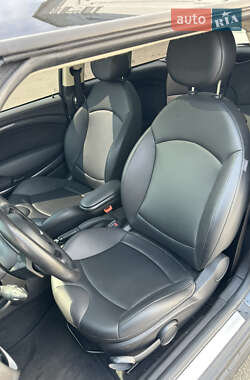 Хетчбек MINI Cooper 2013 в 