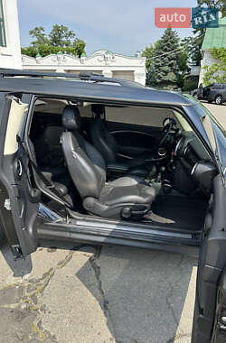 Хетчбек MINI Cooper 2013 в 