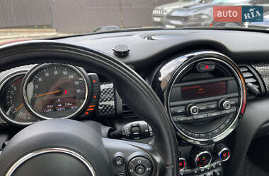 Хетчбек MINI Cooper 2015 в 