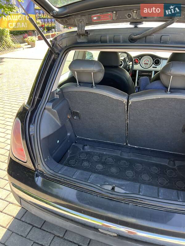Хэтчбек MINI Cooper 2002 в Шипинцах