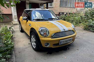 Хетчбек MINI Cooper 2007 в 