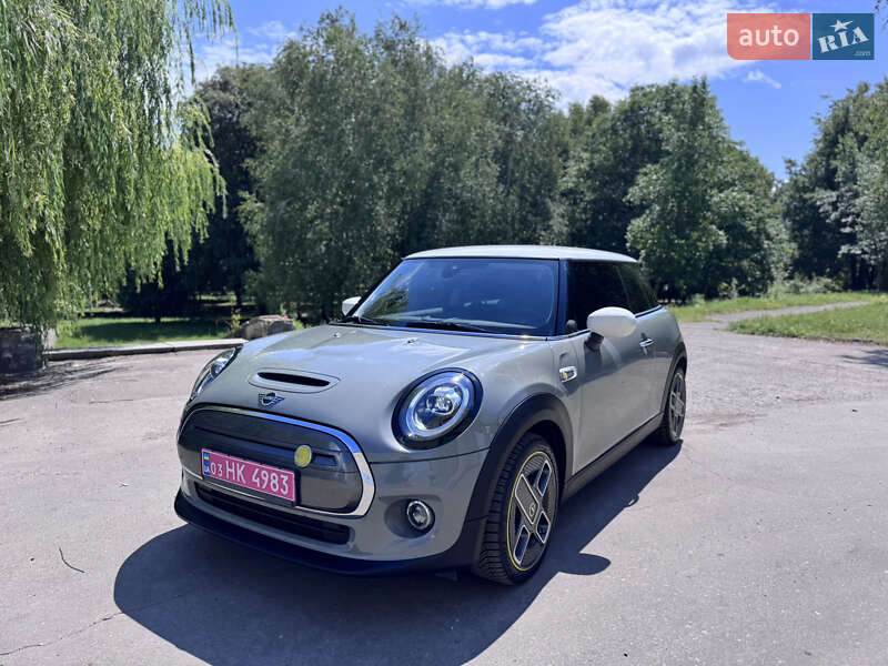 Хетчбек MINI Cooper 2021 в 