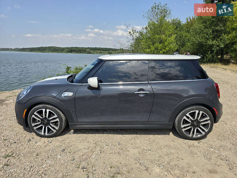 Хэтчбек MINI Cooper 2019 в Днепре