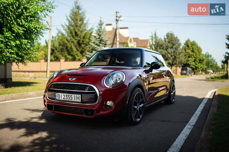 Хэтчбек MINI Cooper 2014 в Полтаве