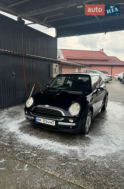 Хэтчбек MINI Cooper 2005 в 
