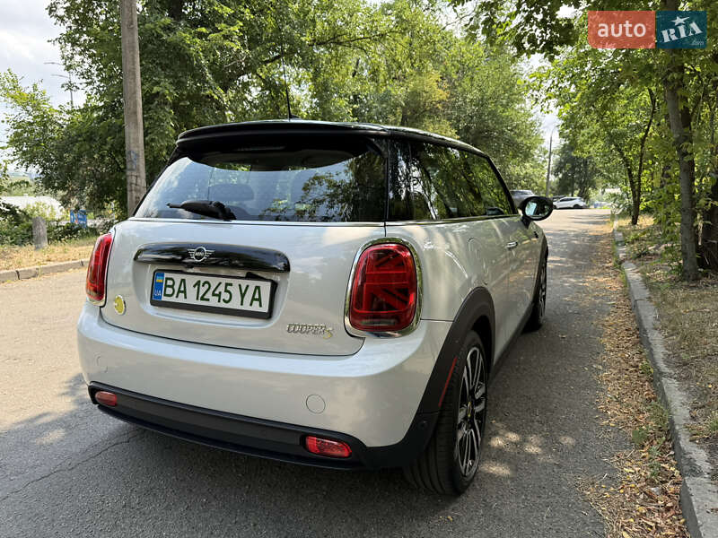 Хетчбек MINI Cooper 2022 в Києві
