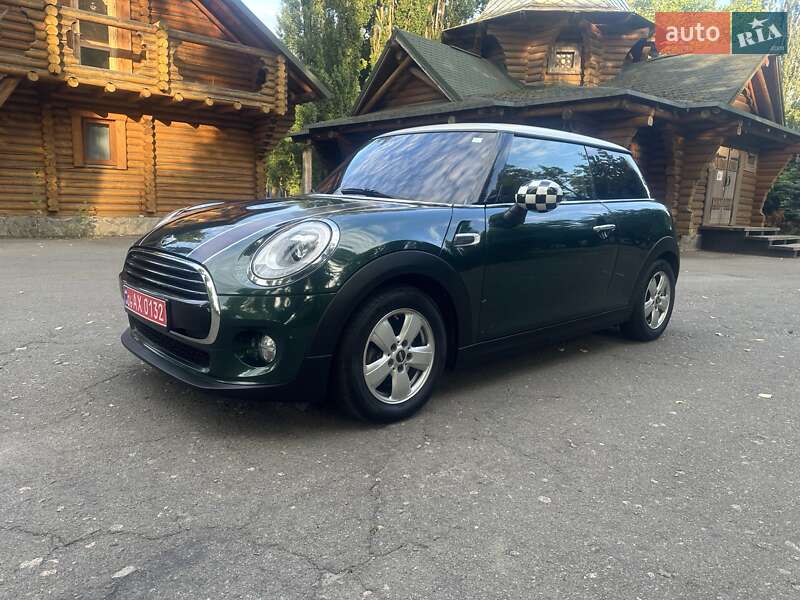Хетчбек MINI Cooper 2016 в Києві