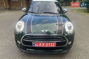 Хэтчбек MINI Cooper 2016 в 