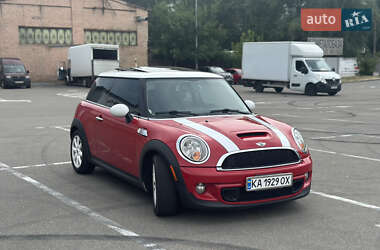 Хетчбек MINI Cooper 2011 в 