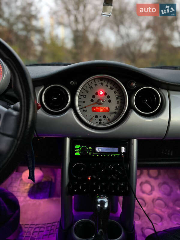 Хетчбек MINI Cooper 2002 в Первомайську