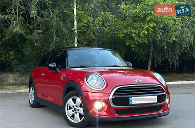 Хэтчбек MINI Cooper 2017 в Запорожье
