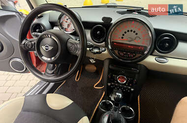 Хэтчбек MINI Cooper 2011 в 