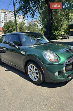 Хетчбек MINI Cooper 2016 в 