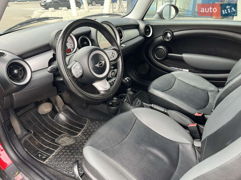 Хетчбек MINI Cooper 2010 в Києві
