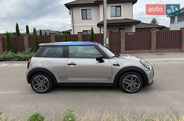 Хэтчбек MINI Cooper 2022 в 