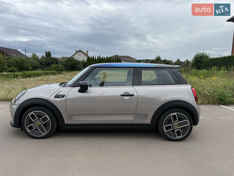 Хэтчбек MINI Cooper 2022 в Киеве