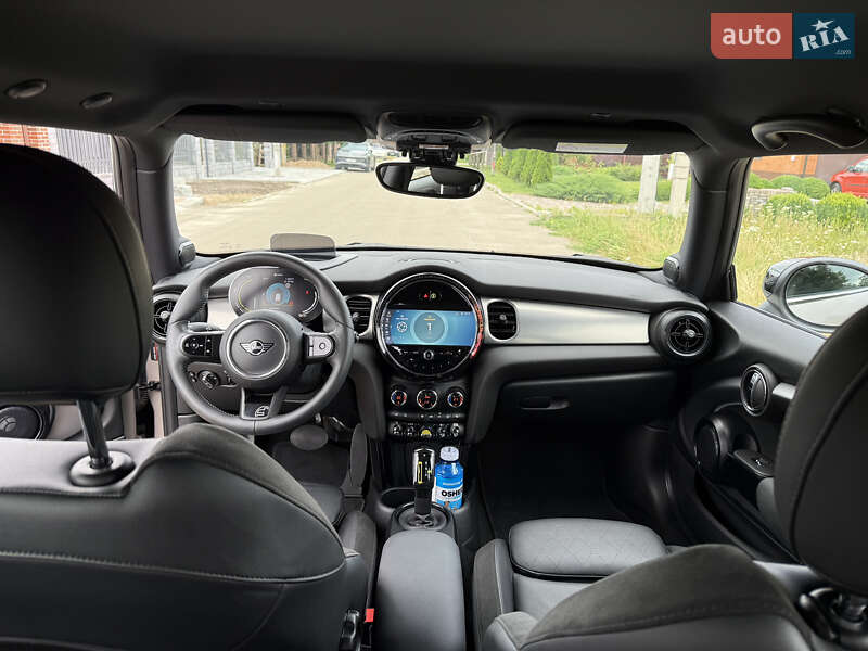 Хэтчбек MINI Cooper 2022 в Киеве