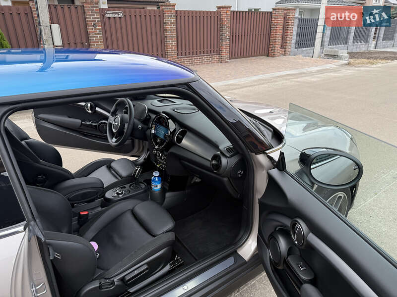 Хэтчбек MINI Cooper 2022 в Киеве