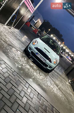 Хетчбек MINI Cooper 2013 в 