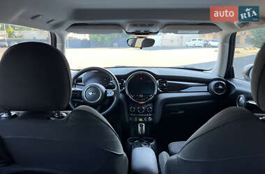 Хэтчбек MINI Cooper 2022 в 