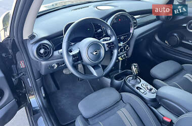 Хэтчбек MINI Cooper 2022 в 