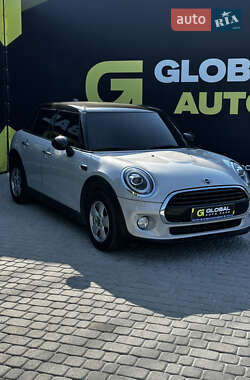 Хетчбек MINI Cooper 2019 в 