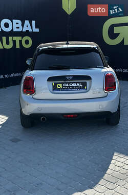 Хетчбек MINI Cooper 2019 в 