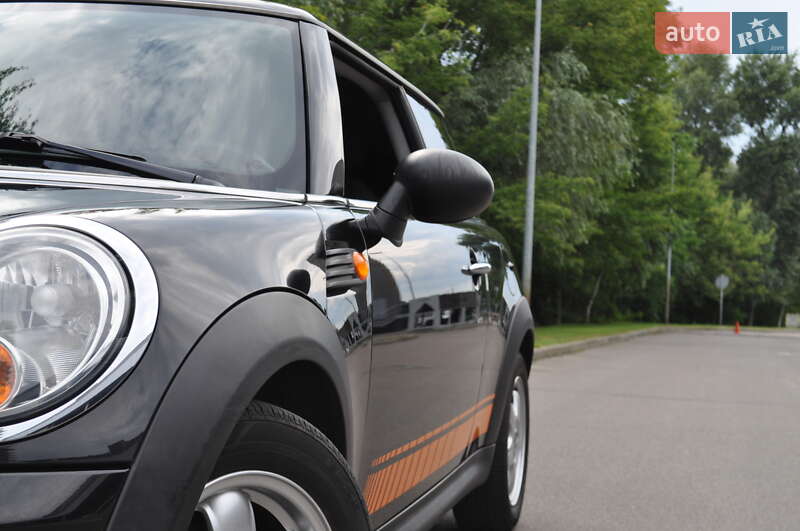 Хетчбек MINI Cooper 2010 в Києві