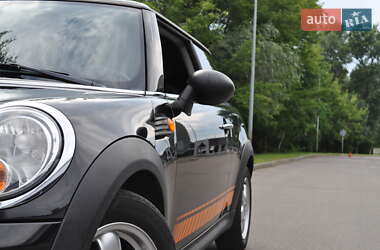 Хэтчбек MINI Cooper 2010 в 