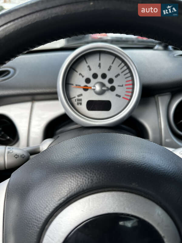 Хэтчбек MINI Cooper 2001 в Киеве